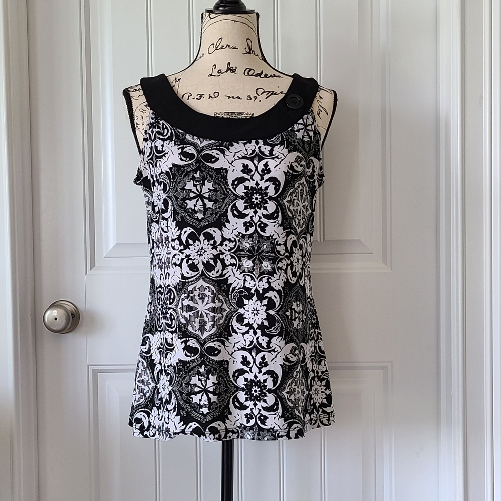 Susan Lawrence top. Petite large.